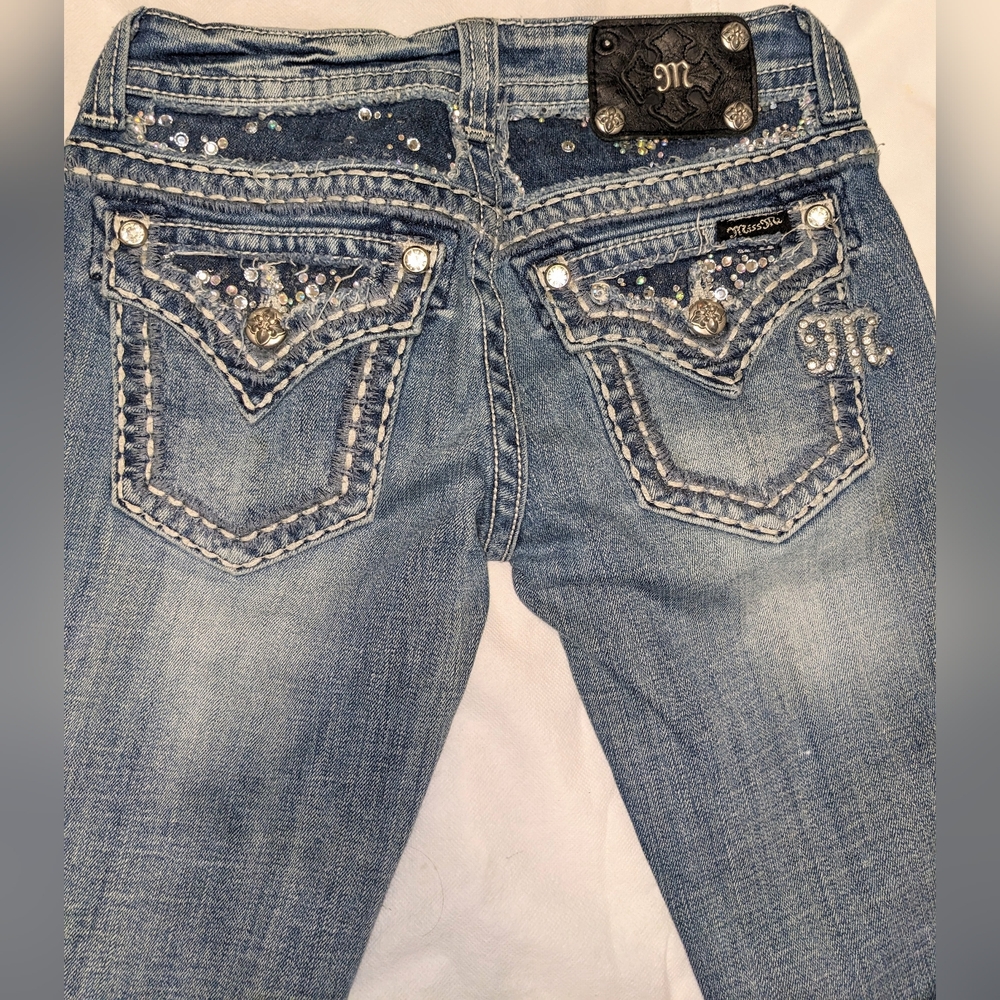 Miss Me Medium Wash Cotton Bootcut Jeans - Picture 11 of 13